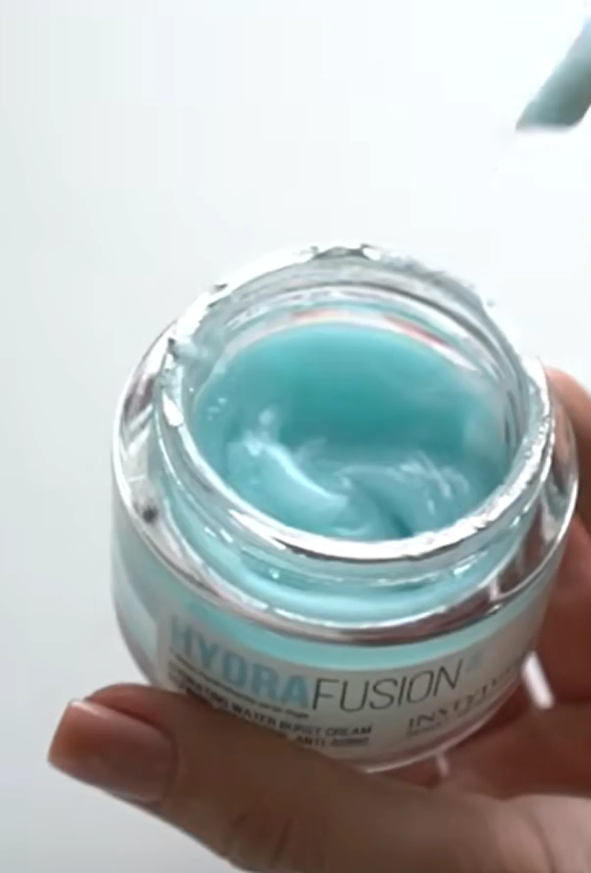 Instytutum HydraFusion 4D — гіалуроновий крем-гель для глибокого зволоження та сяйва шкіри - Фото