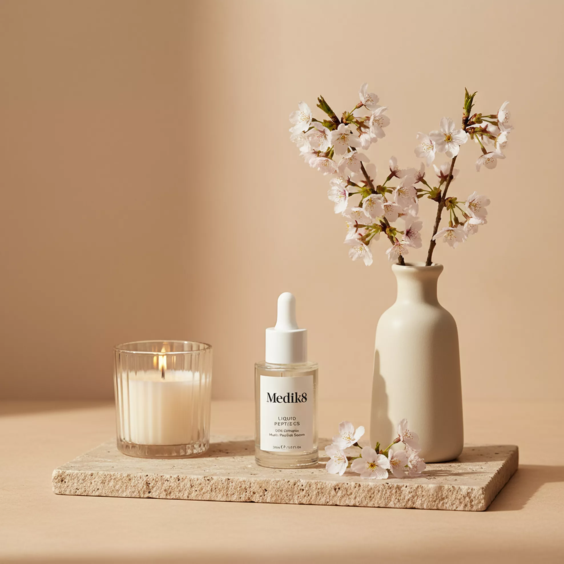 Medik8 Liquid Peptides Комплекс зволожуючих пептидів - Фото - 12