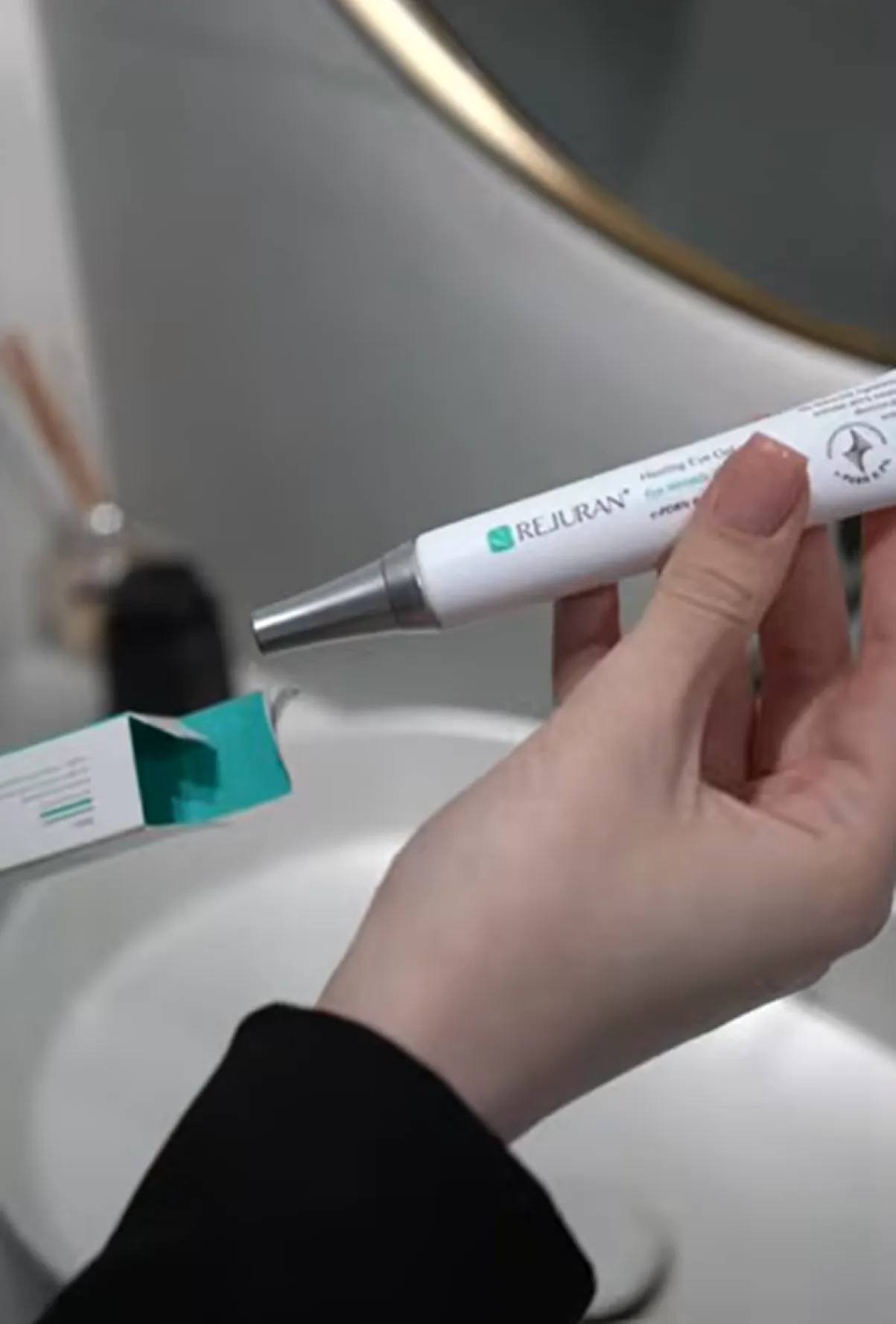 Rejuran Repairing Eye Gel — відновлюючий гель для ніжної шкіри навколо очей - Фото